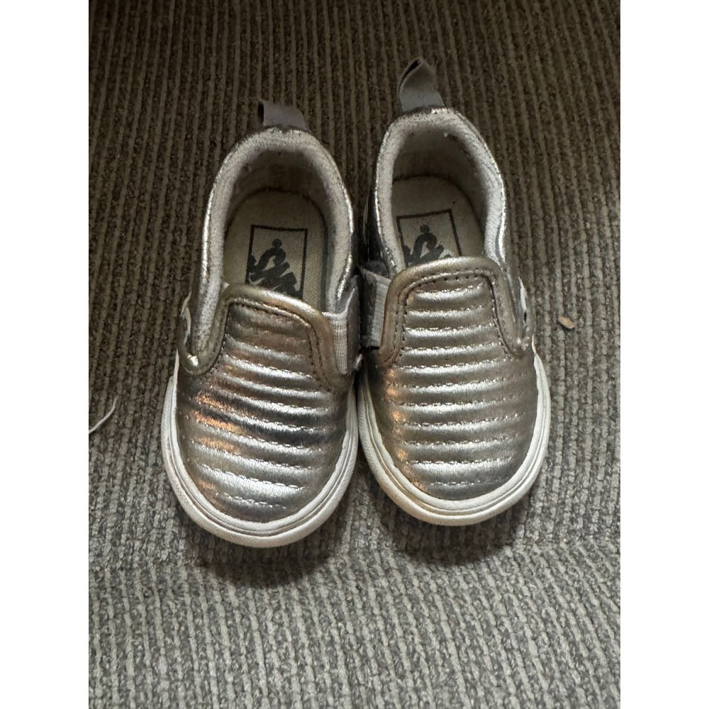 Vans Slip-On V Toddler Metallic Silver Quilted Shoes‎ Size 3.0 Low Top Sneakers